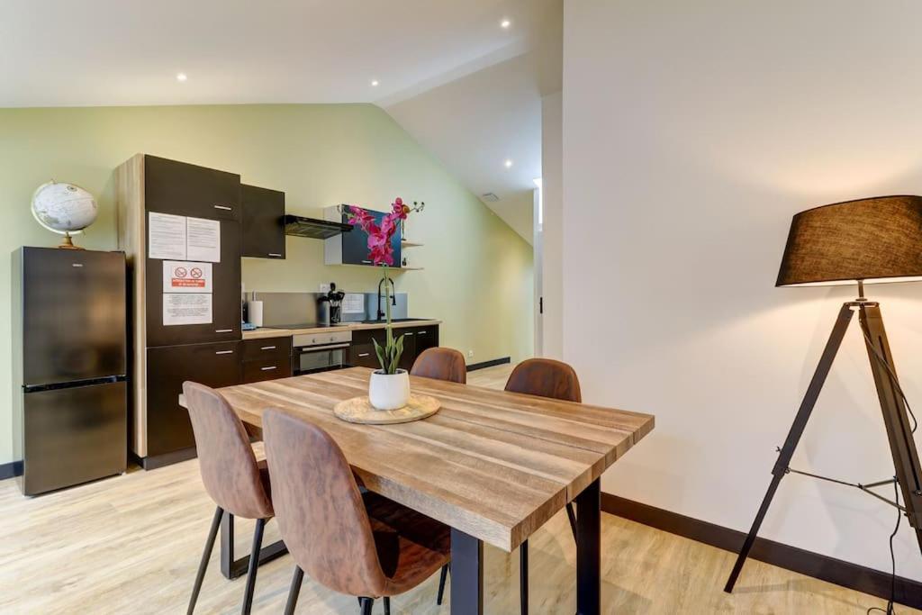 La Cambuse Topdestination-Bourg - Centre Ville - Classe 3 Etoiles Exterior photo